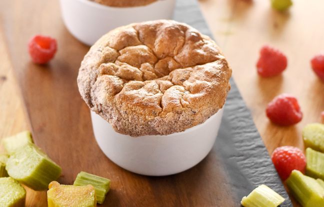 Soufflé à La Rhubarbe : Recette De Soufflé à La Rhubarbe - Marmiton