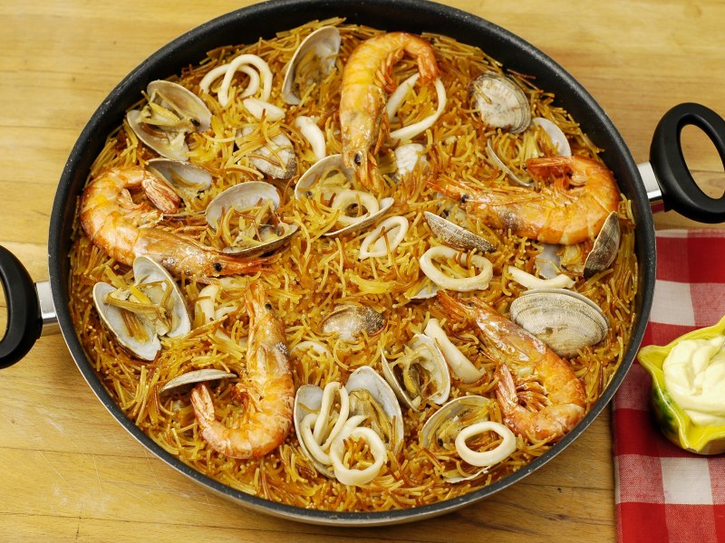 Fideua Paella Aux Pates Et Poissons Recette De Fideua