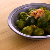 Choux de Bruxelles au lard en cocotte : Recette de Choux de Bruxelles