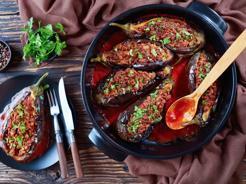 aubergines farcies à la crétoise
