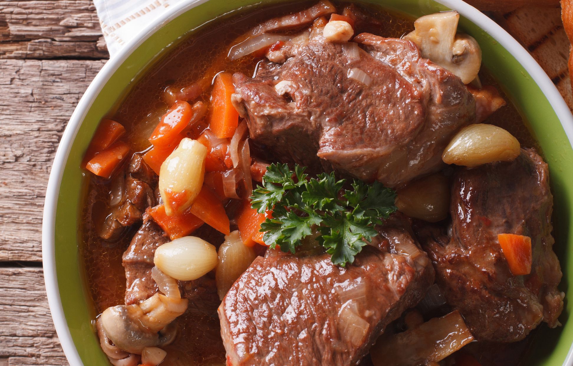 Boeuf bourguignon facile : Recette de Boeuf bourguignon facile - Marmiton