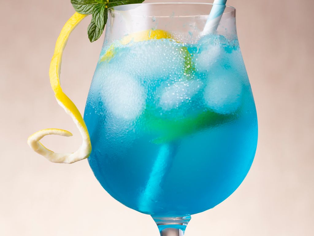 blue lagoon cocktail : Recette de blue lagoon cocktail - Marmiton