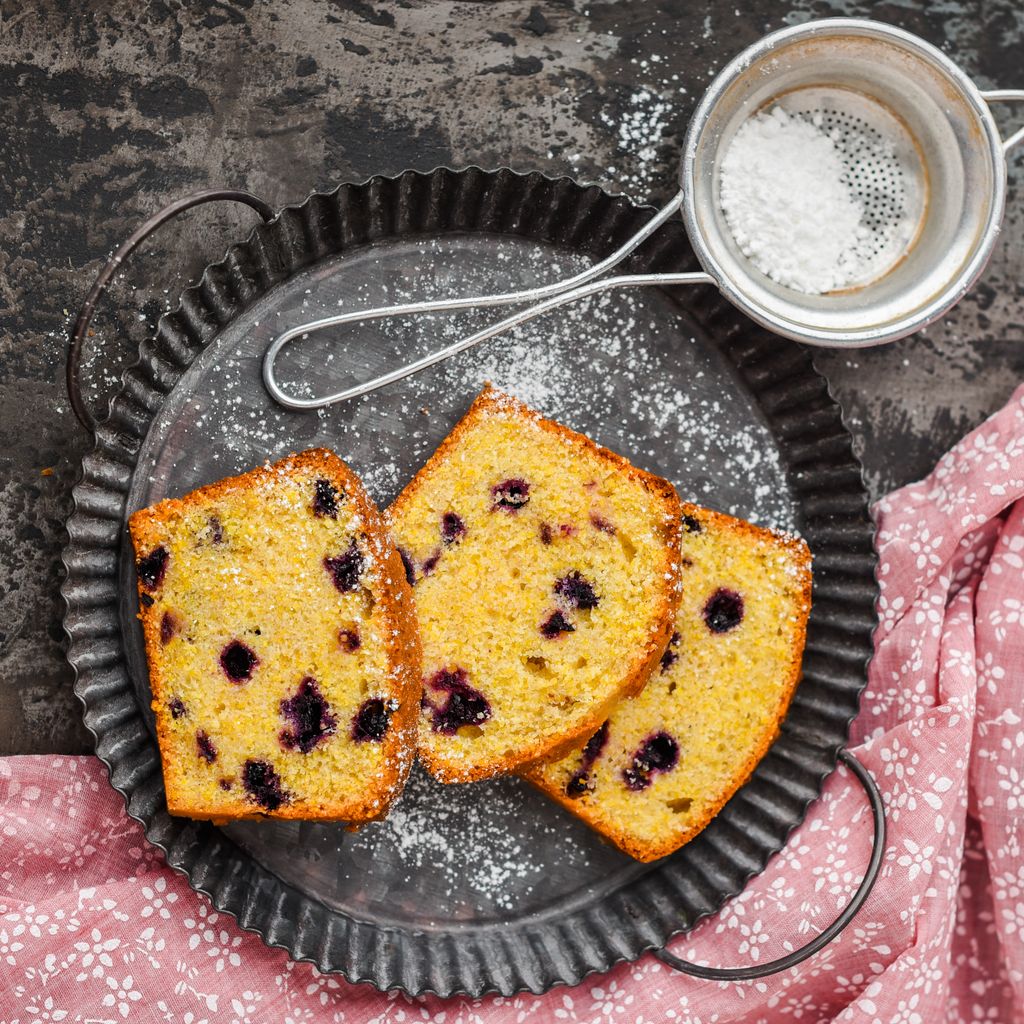 Gateau A La Polenta Et Aux Pruneaux Recette De Gateau A La Polenta Et Aux Pruneaux Marmiton