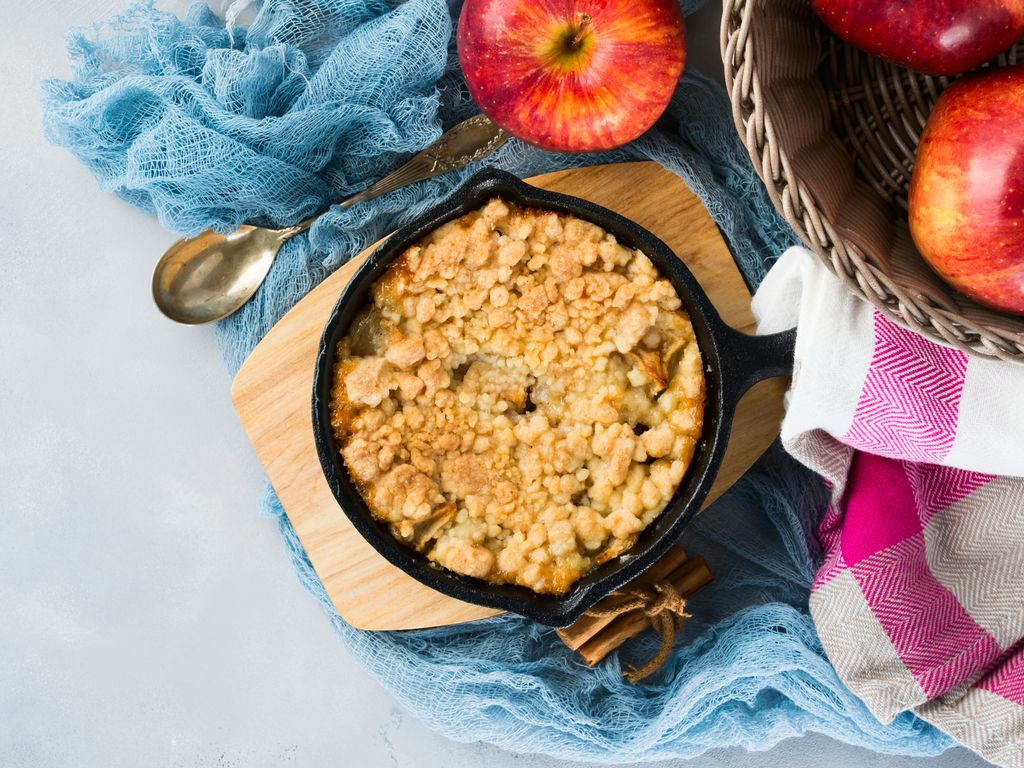 Crumble aux pommes délicieux : Recette de Crumble aux pommes délicieux