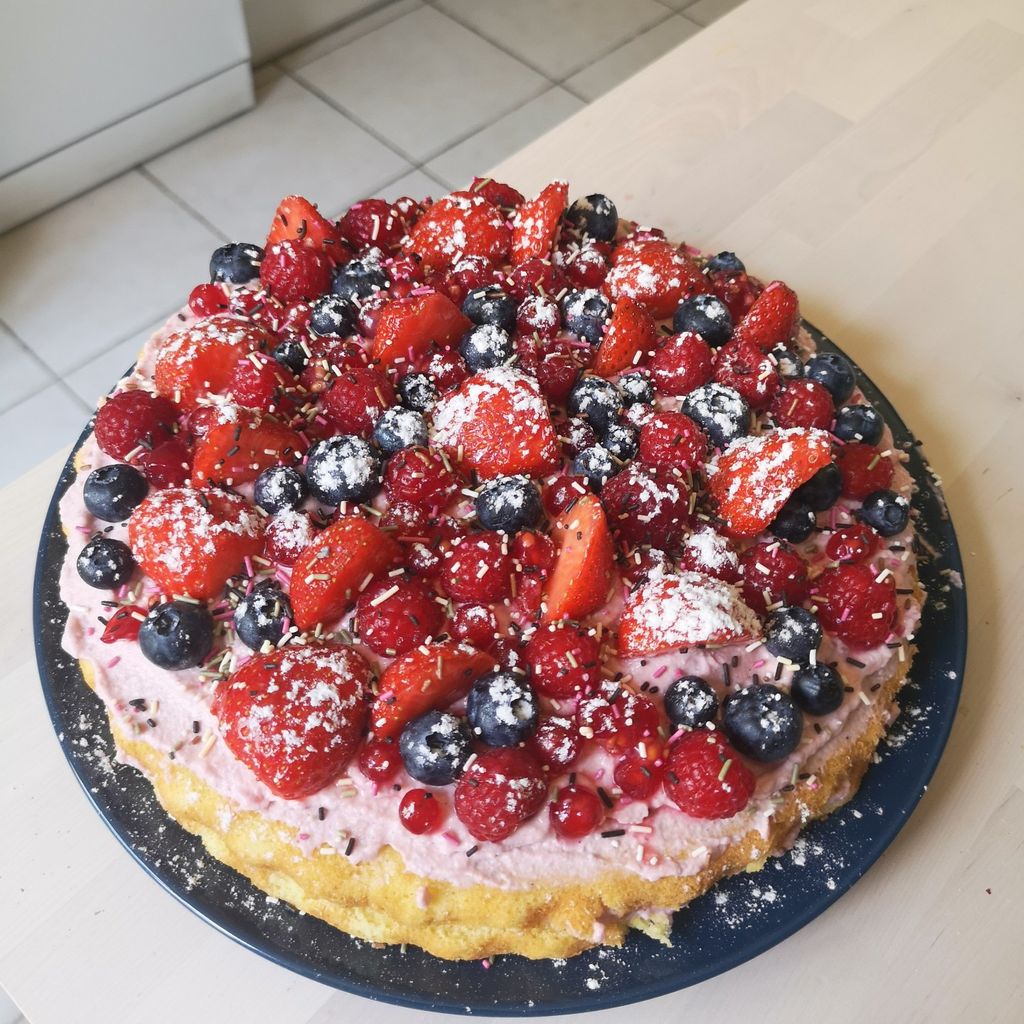 Genoise Aux Fruits Rouges