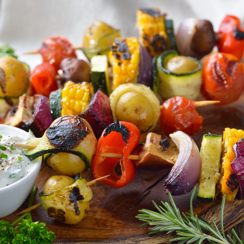 Brochettes de légumes à la tomate