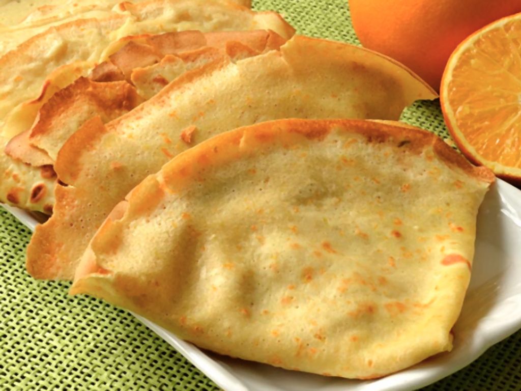 Crêpes à l&amp;#39;orange, à la vanille et à la fleur d&amp;#39;oranger : Recette de ...