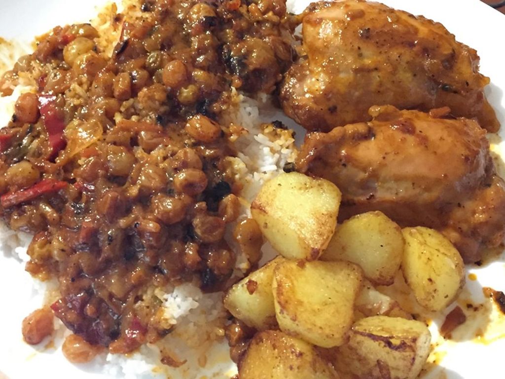 Tajine de poulet revisité aux raisins secs Recette de Tajine de poulet revisité aux raisins secs