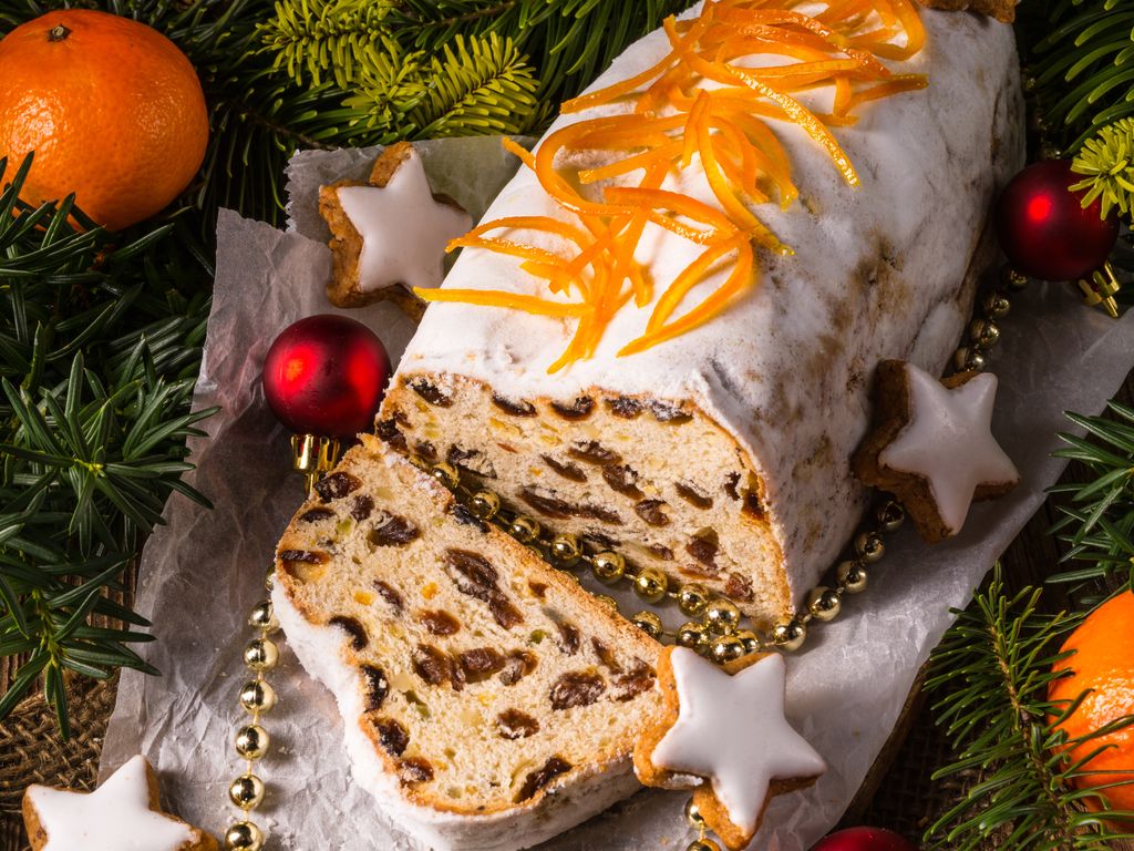 Cake de Noël aux épices : Recette de Cake de Noël aux épices - Marmiton