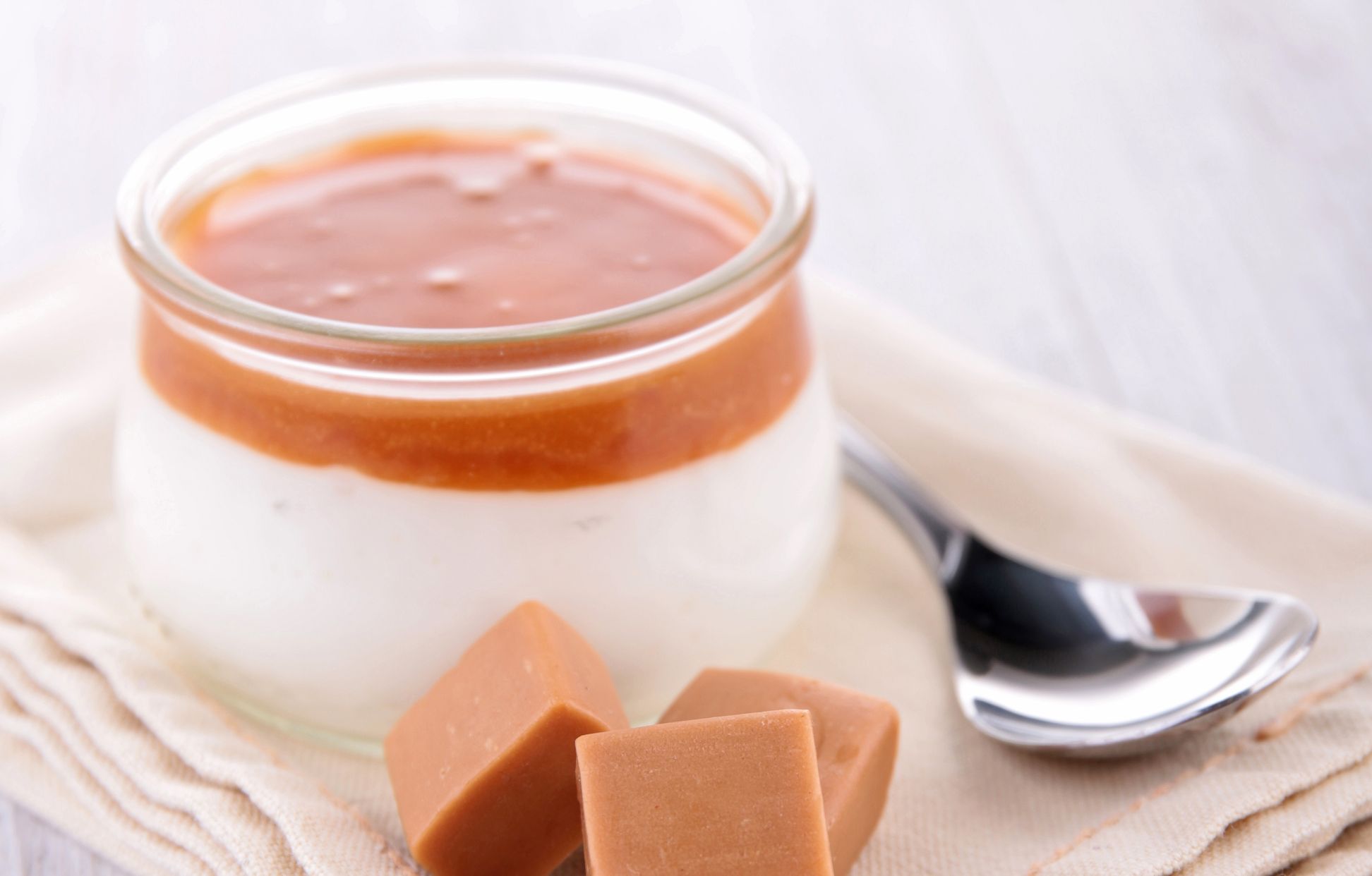 Panna cotta sauce carambar Recette de Panna cotta sauce carambar Marmiton