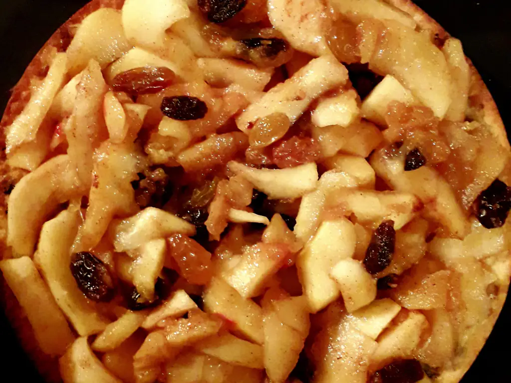 gâteau rhum-raisin-pommes-cannelle