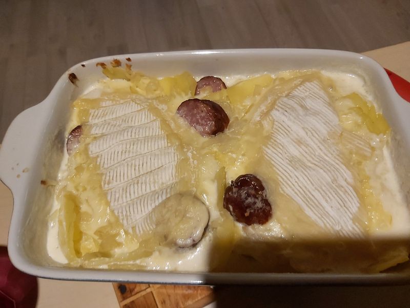 Tartiflette Revisitee A La Saucisse De Morteau Recette De