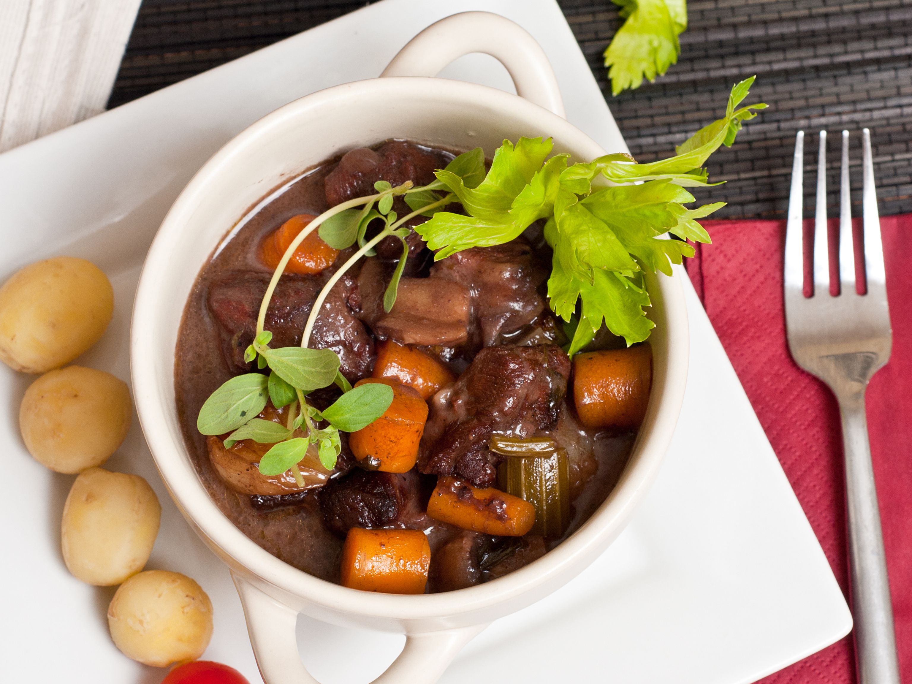 boeuf bourguignon rapide au monsieur cuisine Recette de boeuf bourguignon rapide au monsieur boeuf bourguignon rapide au monsieur cuisine Recette de boeuf bourguignon rapide au monsieur