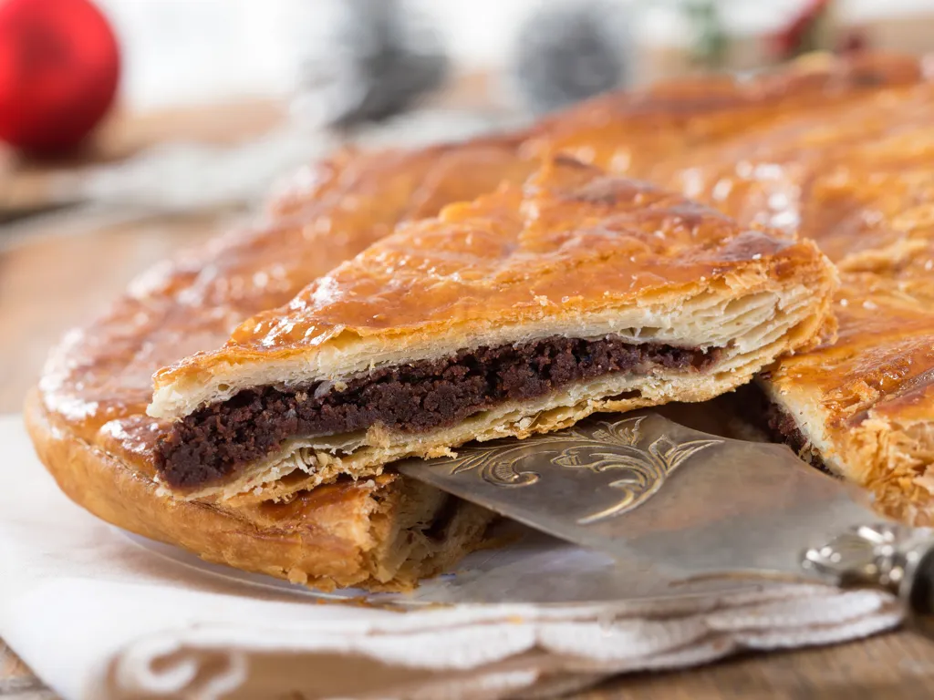 Galette Des Rois Au Chocolat Thermomix Galette des rois au chocolat (sans fruits à coques) : recette de Galette  des rois au chocolat (sans fruits à coques)