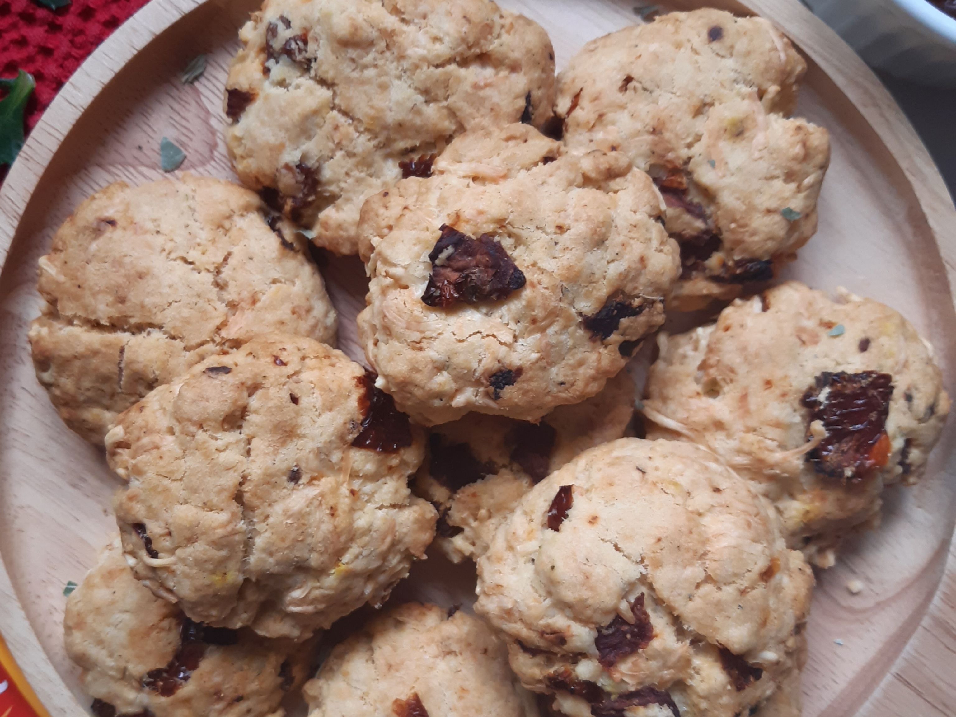 Cookies salés tomates séchées/emmental/parmesan Recette de Cookies