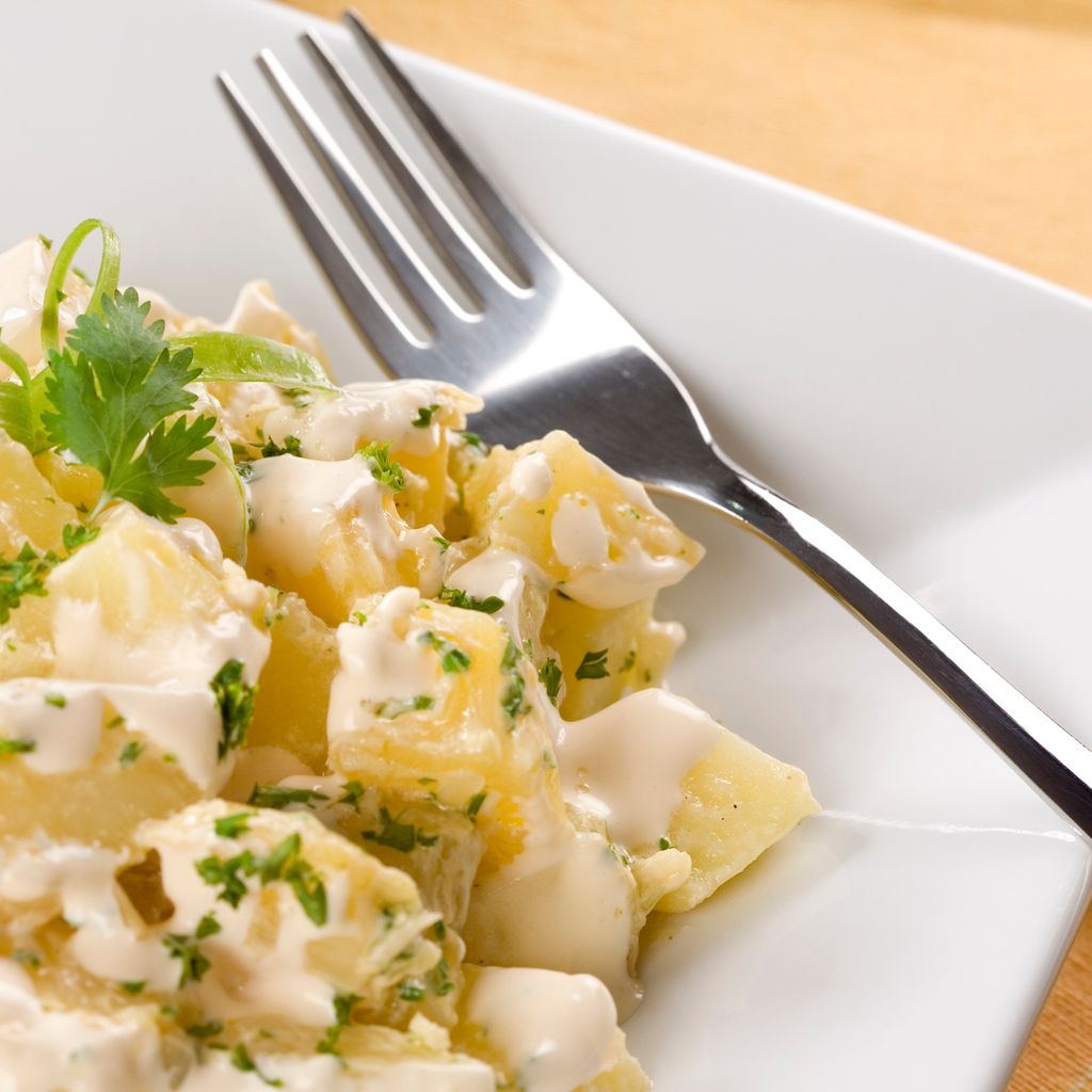 Salade De Raie Pomme De Terre salade de pomme de terre : Recette de salade de pomme de terre - aufeminin