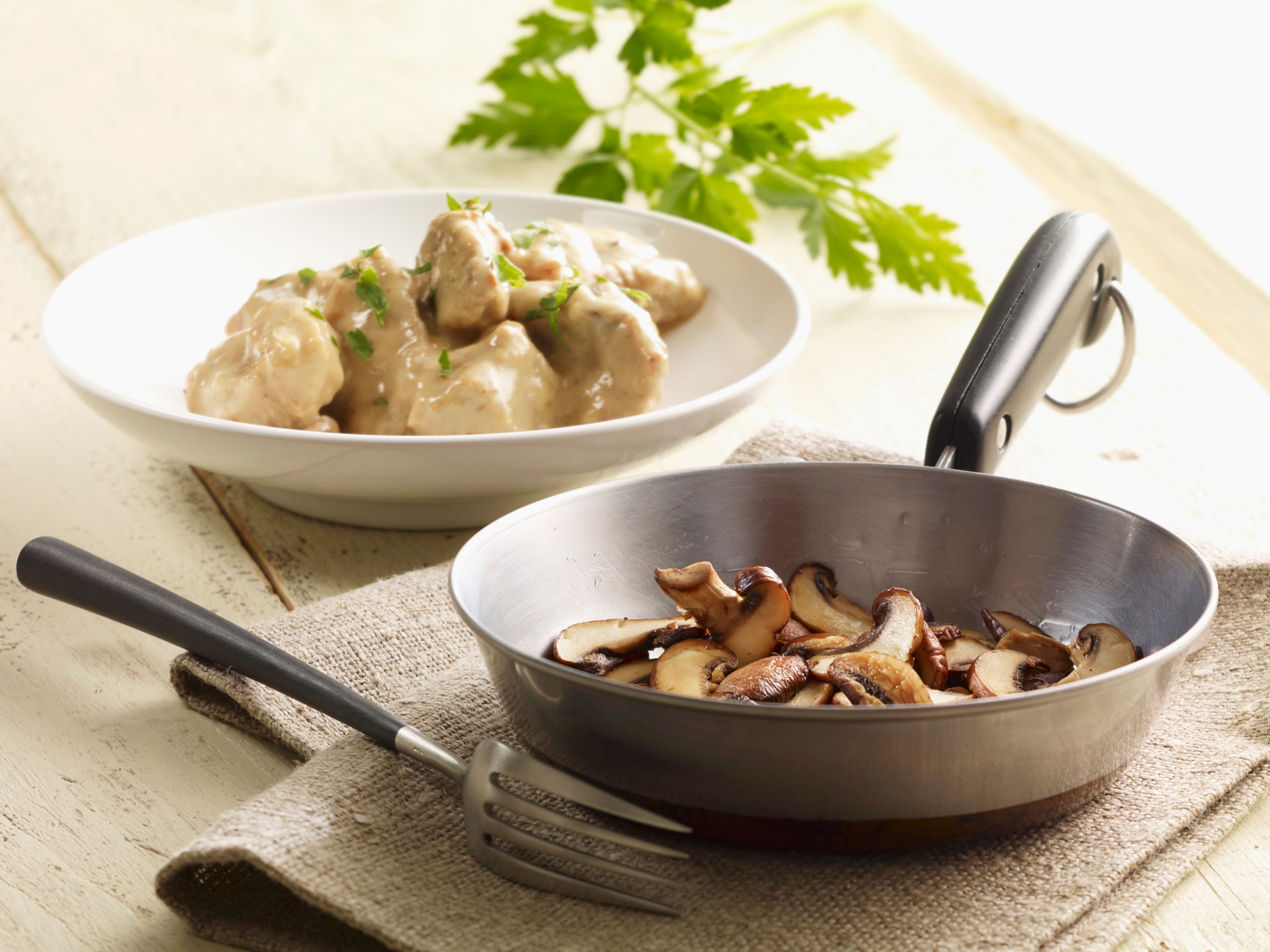 Ris de veau aux champignons aux quenelles : Recette de Ris de veau aux