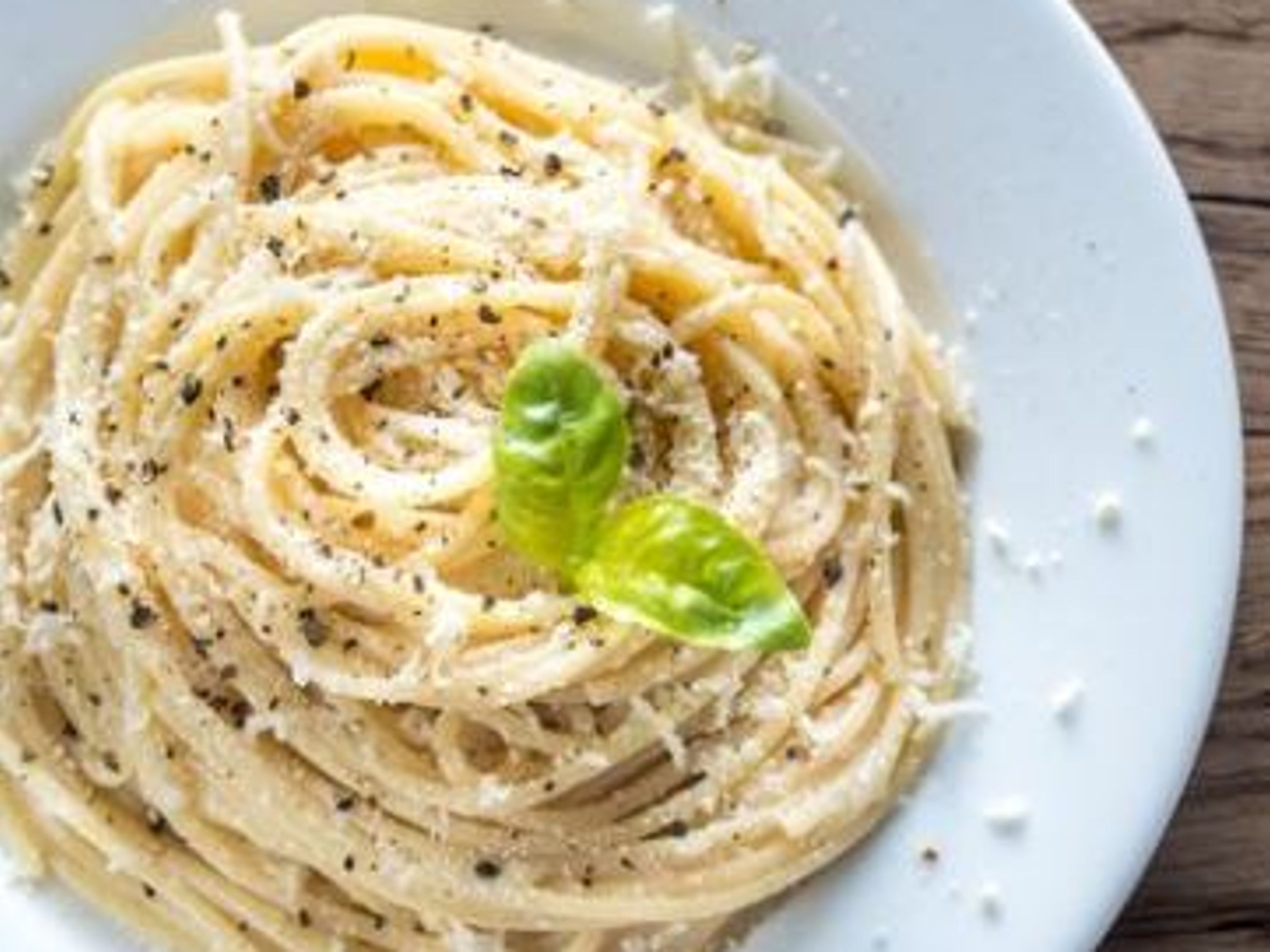 Rigatoni cacio e pepe Recette de Rigatoni cacio e pepe Marmiton