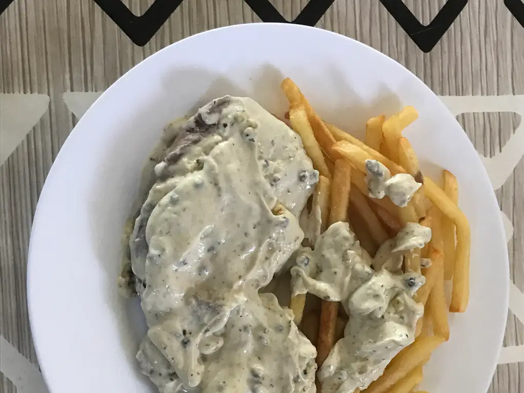 steak au poivre vert et au vin blanc