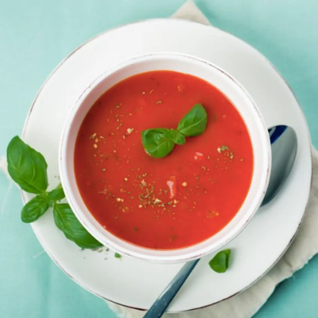 Velouté de tomates aux vermicelles — Recette de soupe — Alexia Tiga