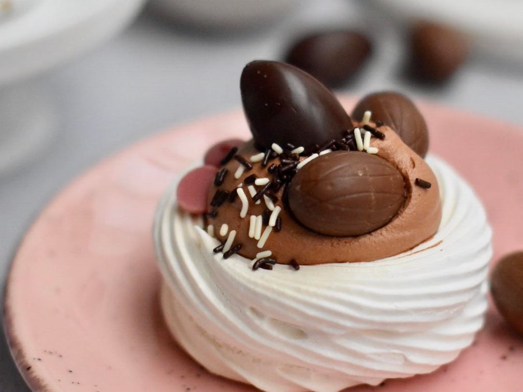 nids de pâques meringue & chocolat Recette de nids de nids de pâques meringue & chocolat Recette de nids de