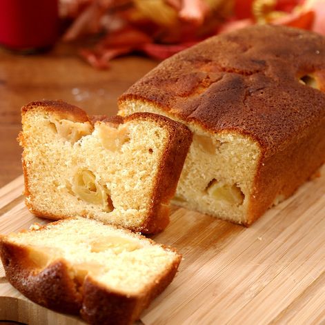 Gâteau aux pommes : Recette de Gâteau aux pommes - Marmiton