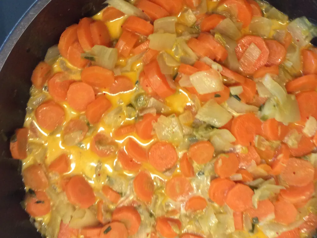 Poelee Rapide Carottes Endives Recette De Poelee Rapide Carottes Endives Marmiton