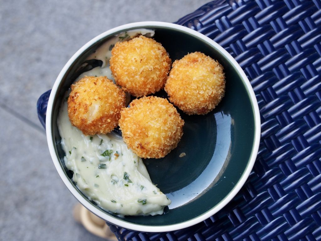 Croquettes De Poisson Et Mayonnaise Aux Herbes Fra ches Recette De croquettes-de-poisson-et-mayonnaise-aux-herbes-fra-ches-recette-de