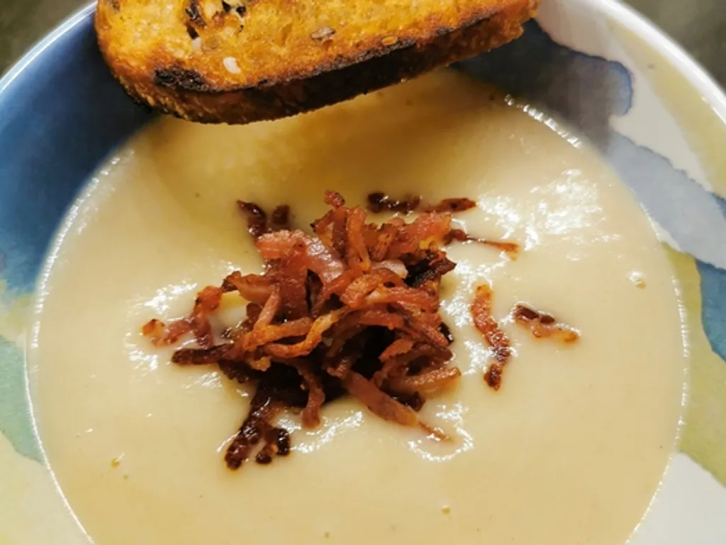 crème de navets, aiguillettes de jambon grillées