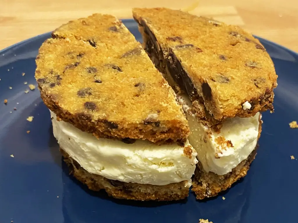 ice cream sandwich