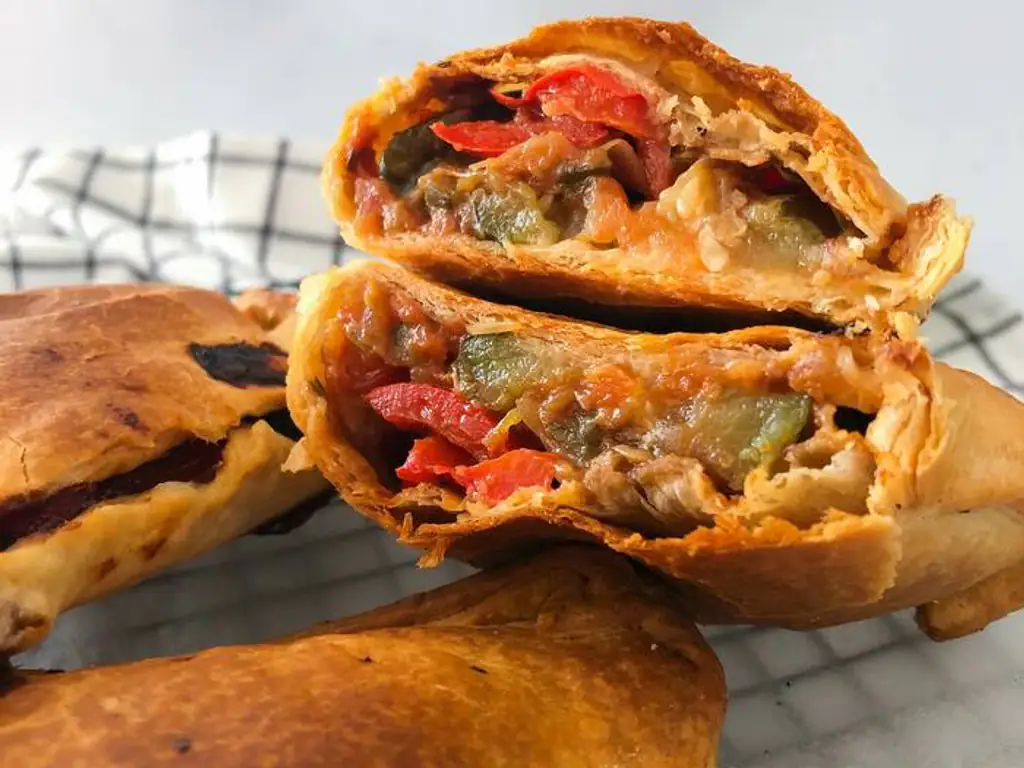 calzone feuilleté aux légumes du soleil (vegan)