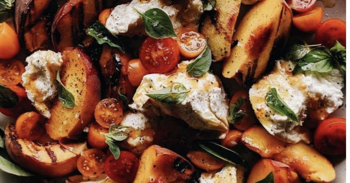 Salade de tomates, nectarines et burrata recette de Salade de tomates, nectarines et burrata