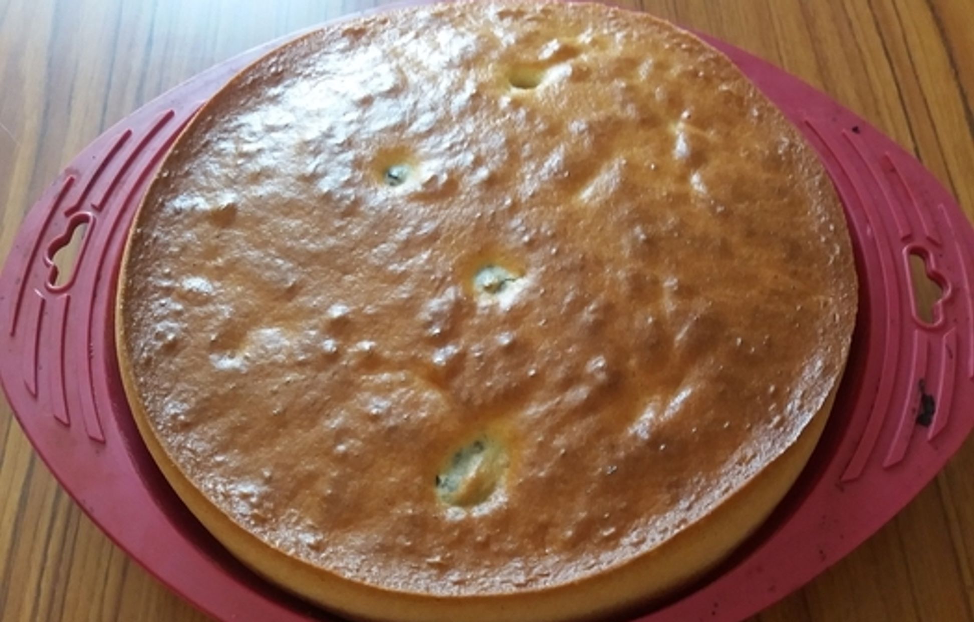 gâteau au yaourt et pruneaux : Recette de gâteau au yaourt et pruneaux