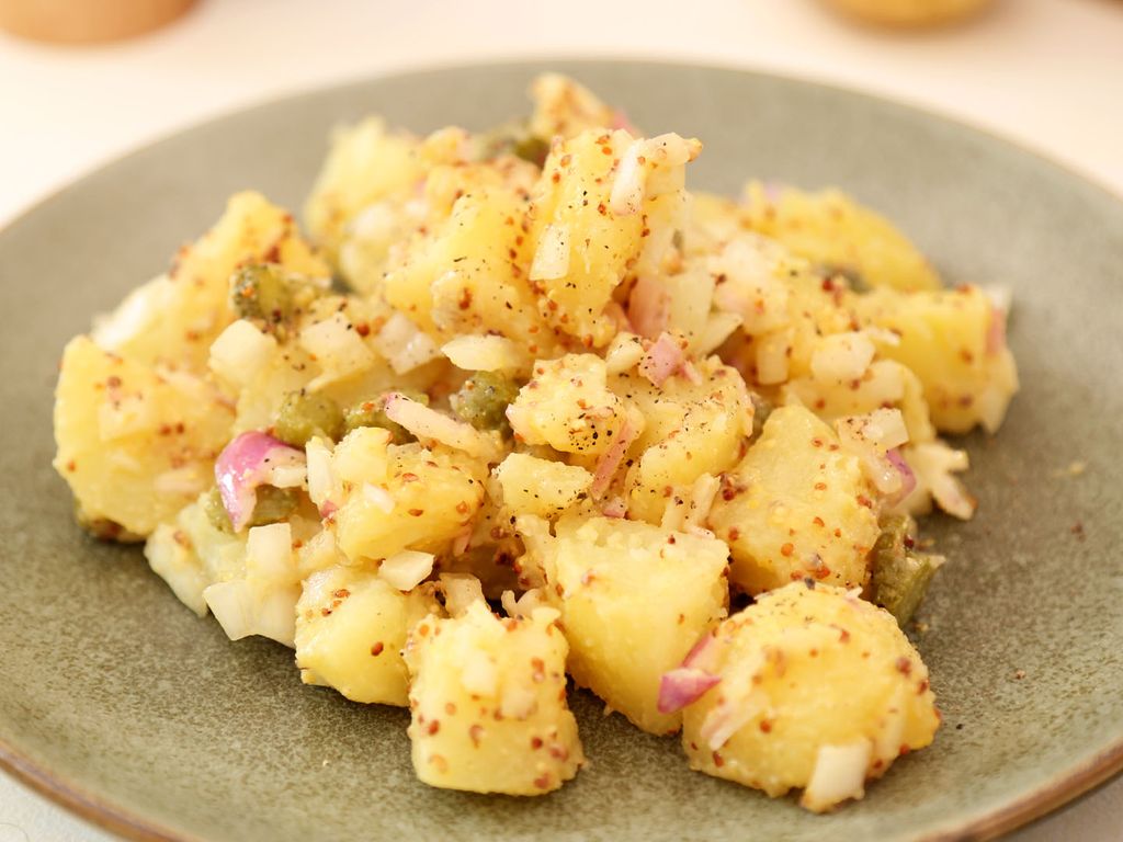 Salade de pommes de terre et cornichons : Recette de Salade de