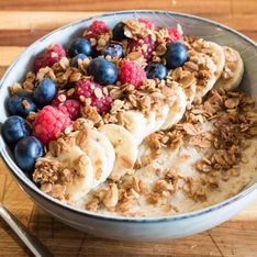 Porridge ultra rapide aux fruits et granola