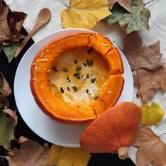 Soupe aux légumes d'automne dans son potimarron