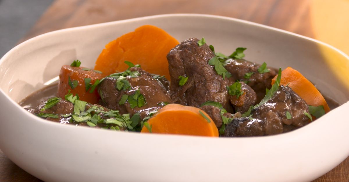 Daube De Sanglier Au Vin Blanc Avec Marinade Daube de sanglier au vin d'Arbois par Laurent Mariotte : recette de