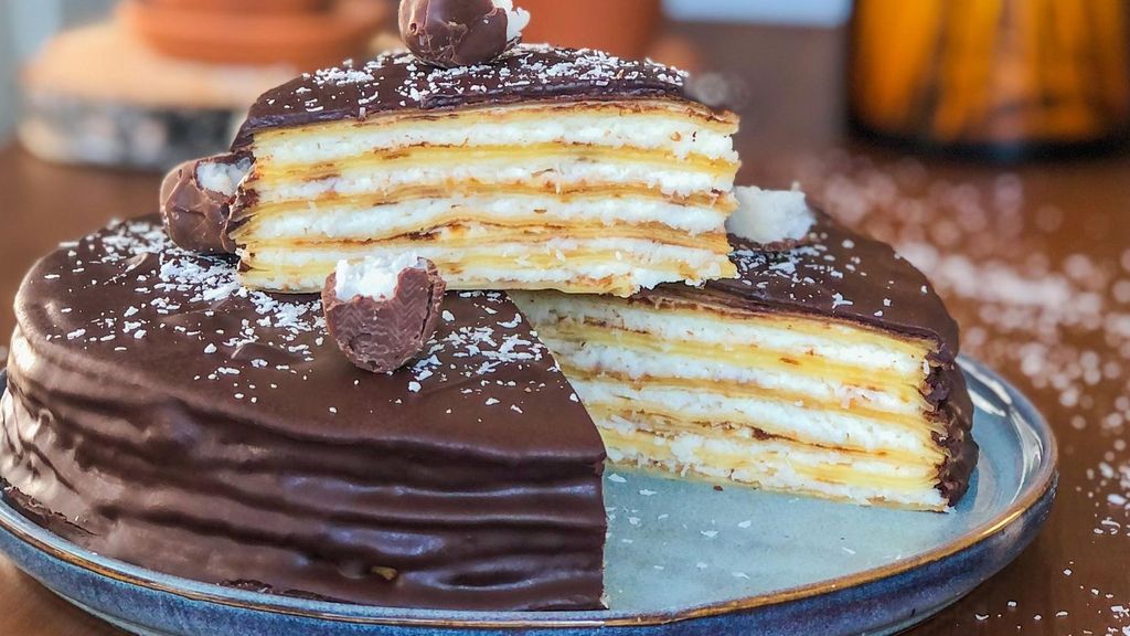 Gateau De Crepes Bounty Recette De Gateau De Crepes Bounty