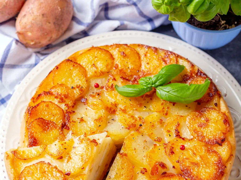 tarte salée aux pommes de terre et aux oignons