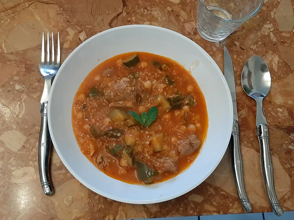chorba charbo (soupe)