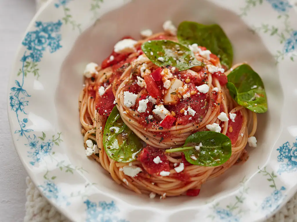 pâtes à la feta et tomates cerises rôties (uunifetapasta)