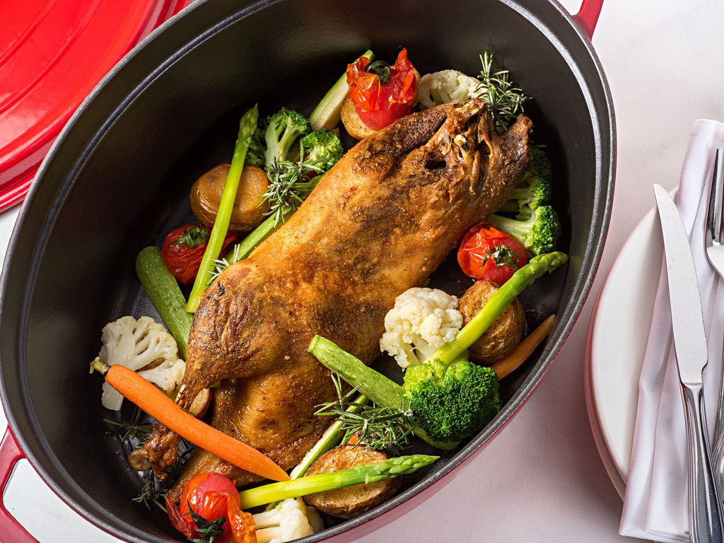 Canette en cocotte paysanne : Recette de Canette en cocotte paysanne