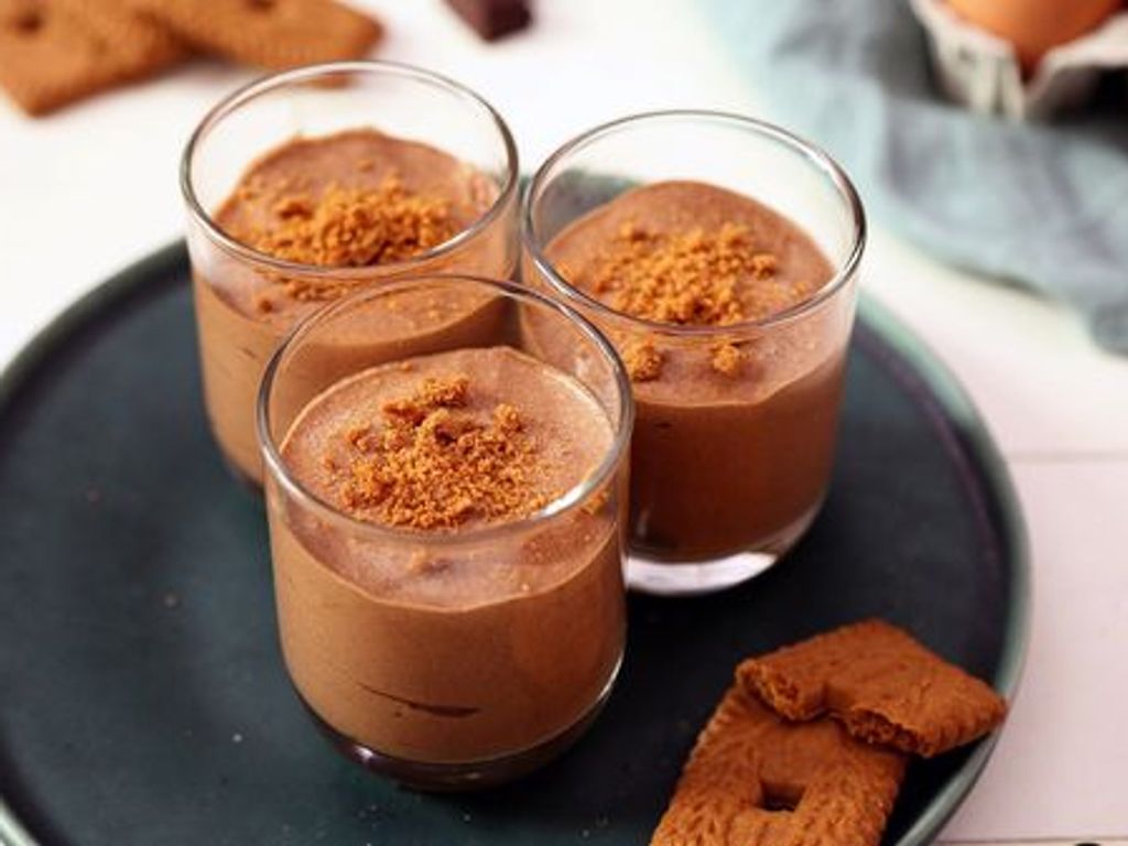 Mousse au chocolat facile : Recette de Mousse au chocolat facile - Marmiton