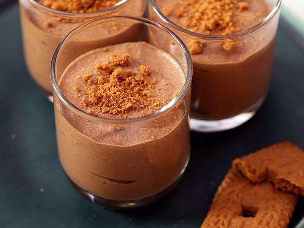 Mousse au chocolat facile : Recette de Mousse au chocolat facile - Marmiton