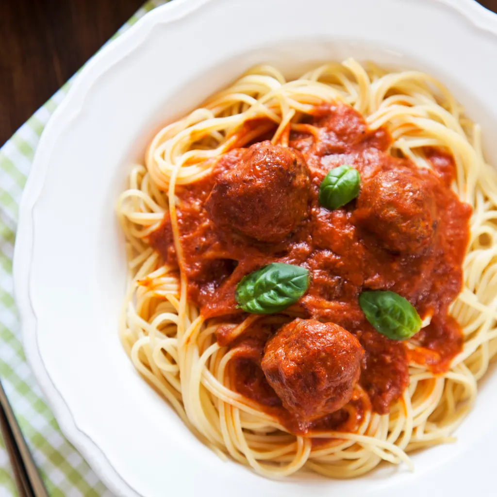 Spaghetti aux boulettes de viande rapide