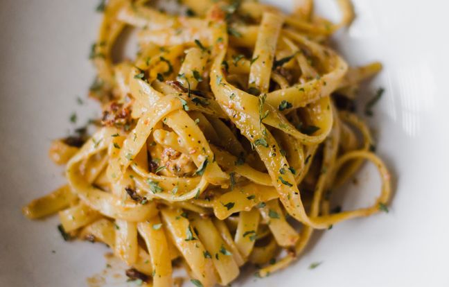 Fettuccine al pesto genovés