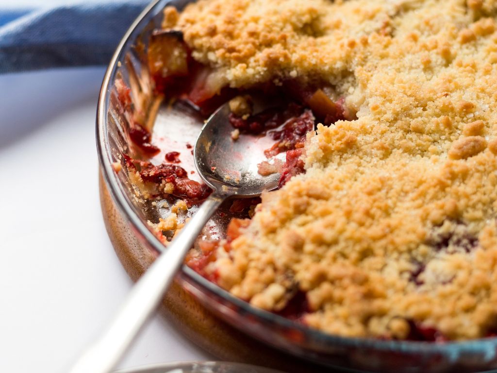 Crumble pommes et fruits rouges vegan Recette de Crumble pommes et