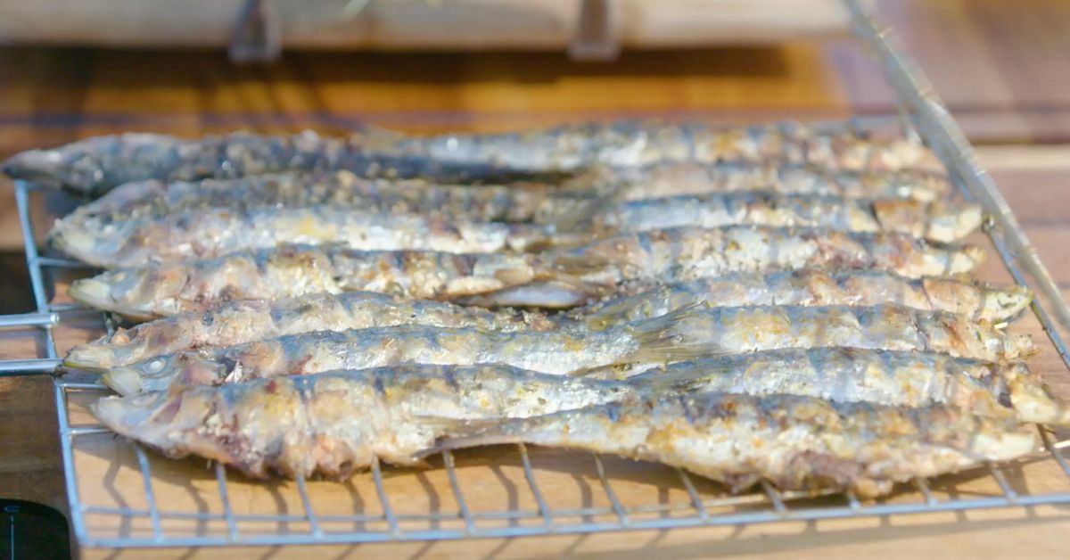 Sardines grillées, en noir et blanc par Laurent Mariotte : recette de ...