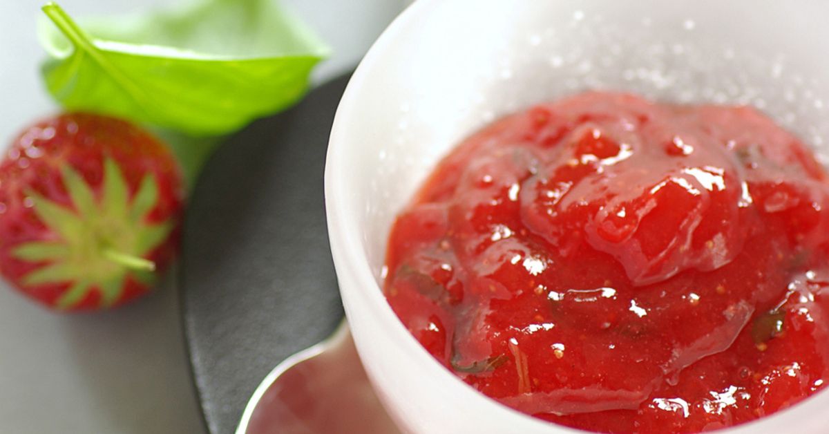 Confiture de fraises au basilic frais recette de Confiture de fraises