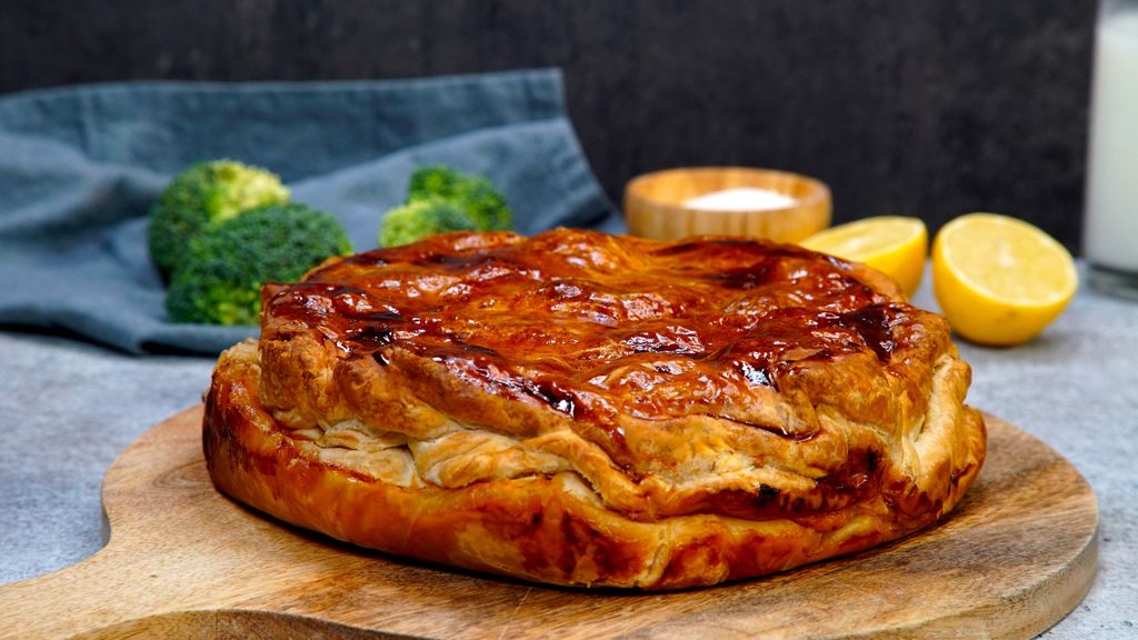 Tourte au saumon et à la béchamel au citron